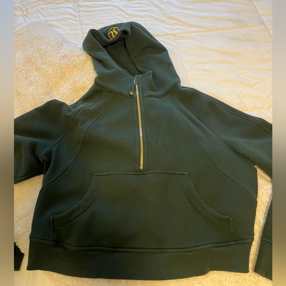 Lululemon crop scuba, worn 2x, size M/L